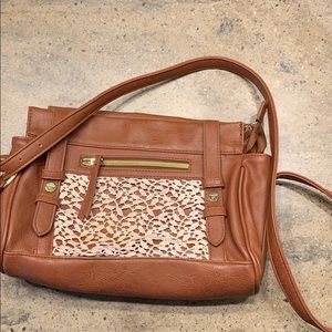 Brown madden girl cross body